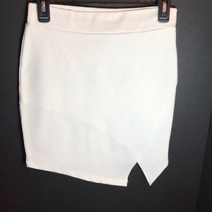 White elastic waist mini skirt